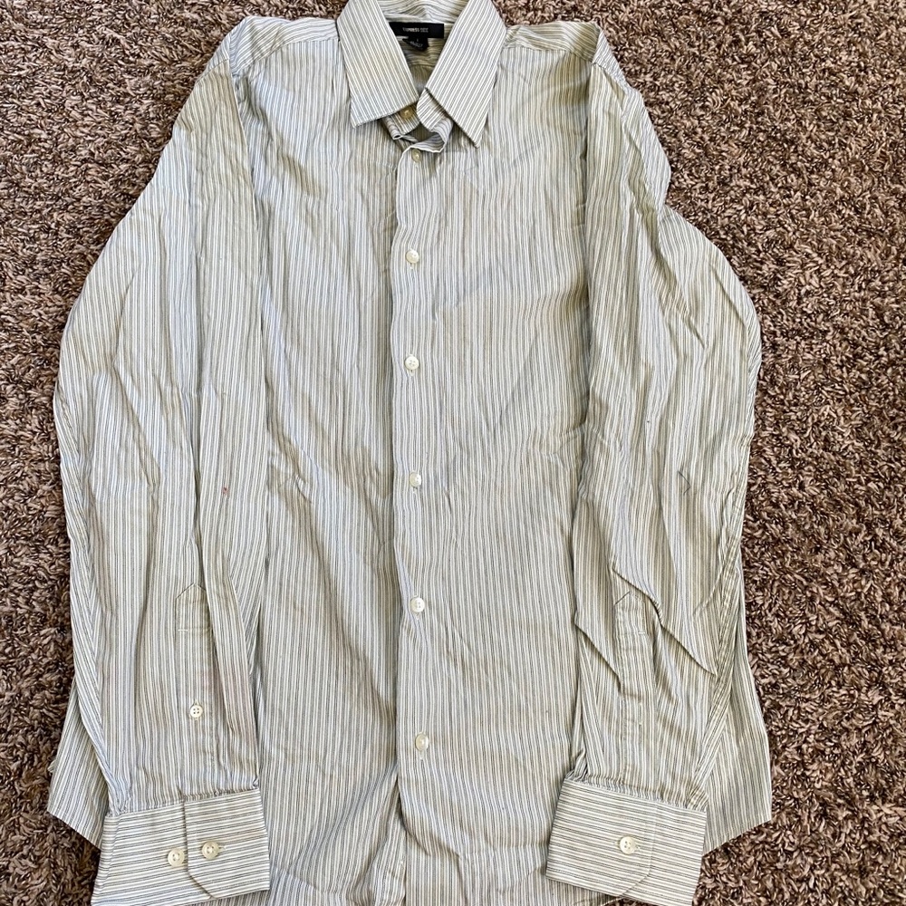 Long sleeve shirt size L